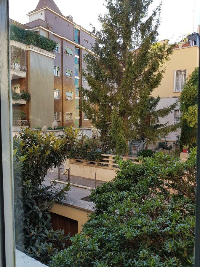 Appartamento Luminoso Con Vista Su Villa Ada Rom Exterior foto